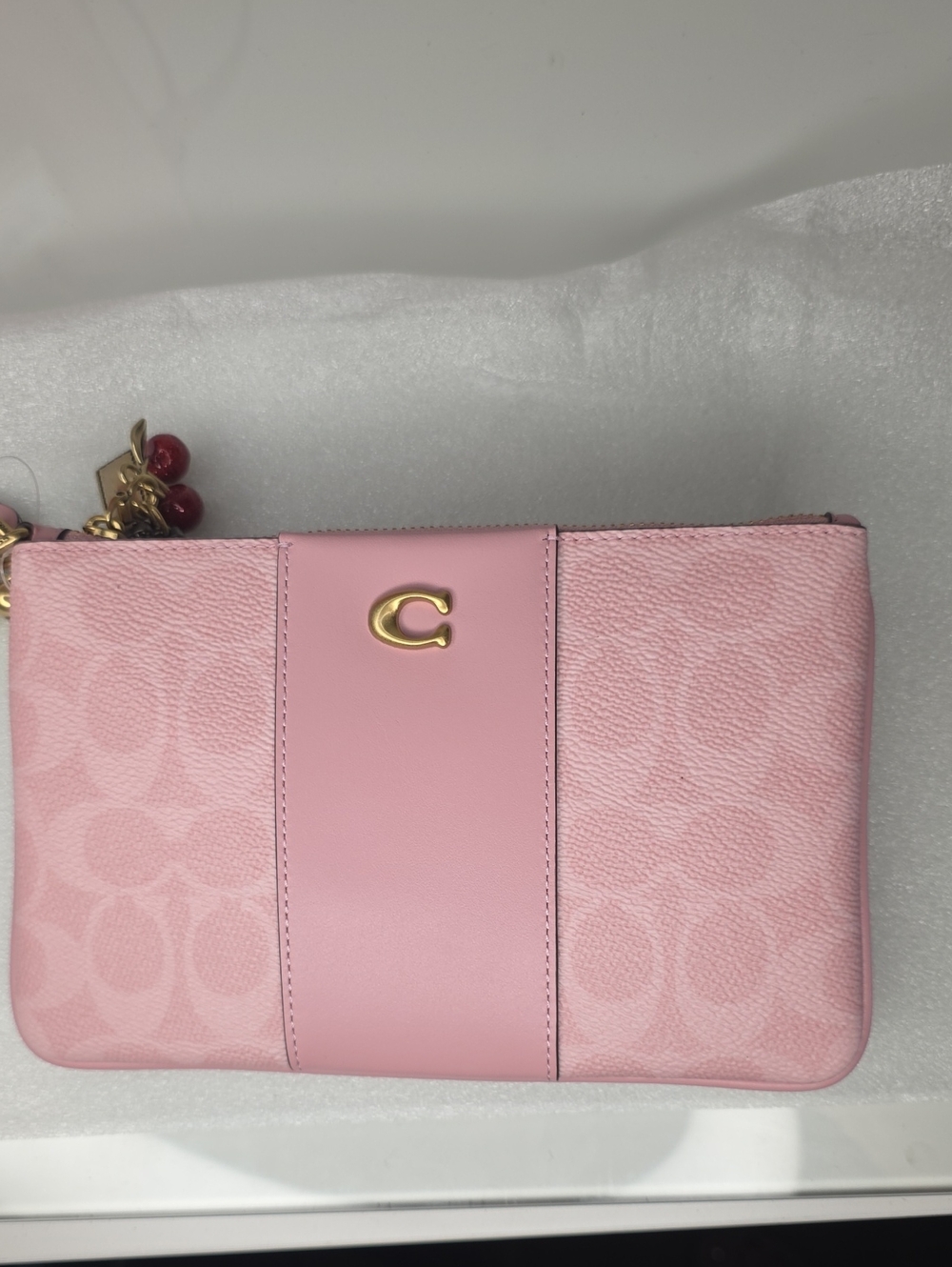 NWT Coach Essential Signature Coated Canvas Wristlet with Charms